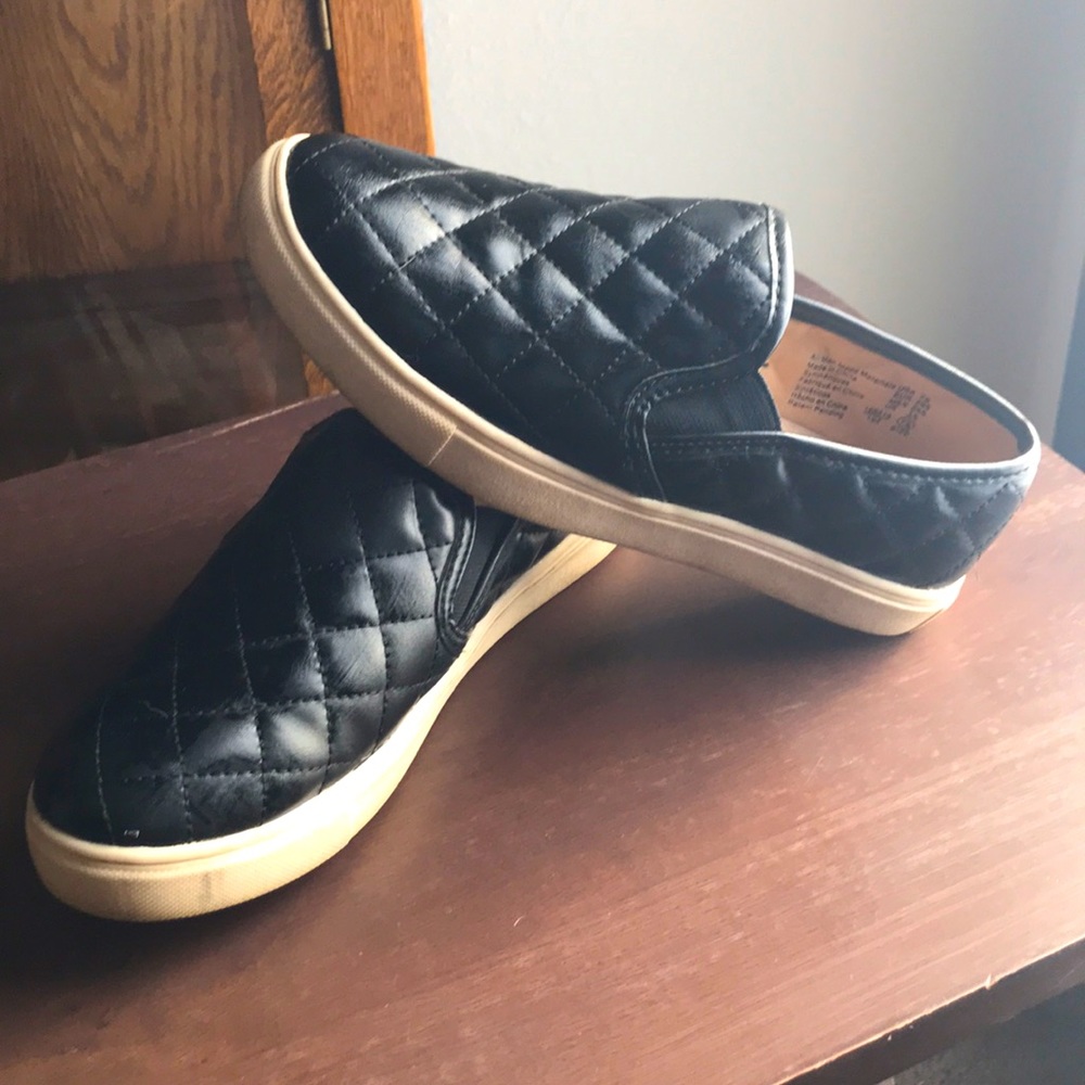 Women’s Slip on Shoe
